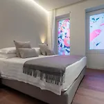 Sant\'Ambrogio Apartments, Reception H24